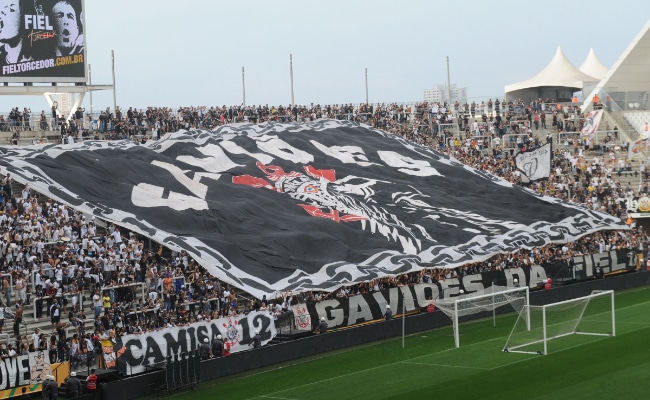 Ou joga por amor ou joga por terror”, diz torcida organizada do Corinthians  sobre time