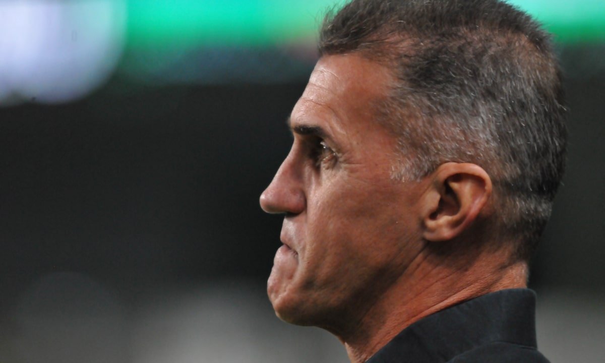 Vagner Mancini, treinador do América em jogo contra o Colo-Colo (foto: Alexandre Guzanshe/EM/D.A Press)