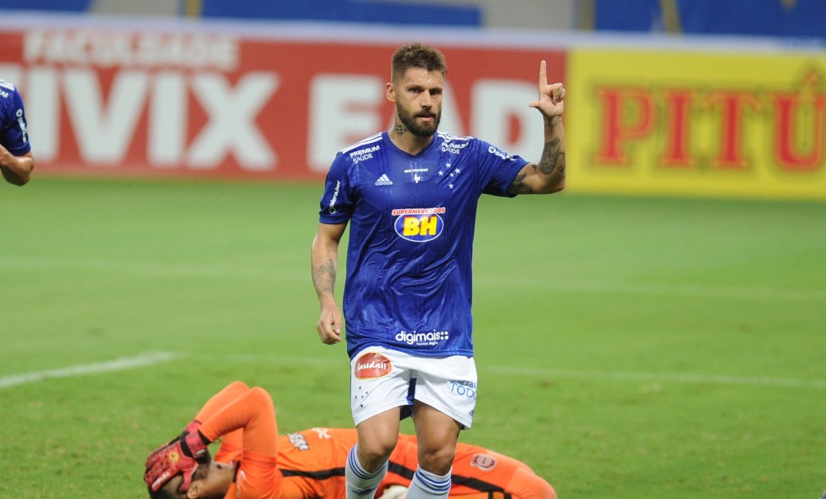 Pelo Cruzeiro, Sóbis conquistou os títulos da Copa do Brasil de 2017 e 2018 (foto: Alexandre Guzanshe/EM/D.A Press)