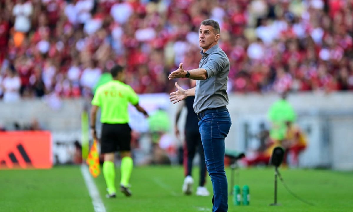 Vagner Mancini, técnico do América em jogo contra o Flamengo pelo Brasileiro (foto: Mourão Panda/América)
