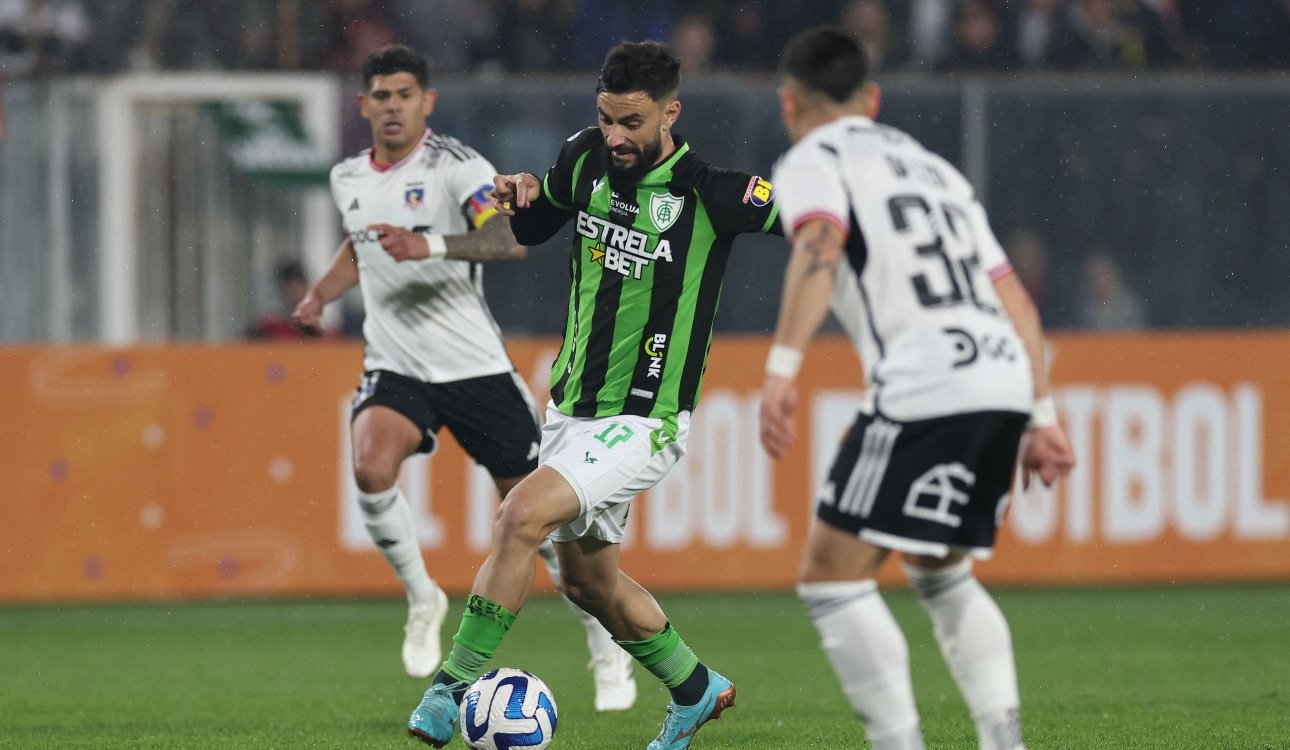 Mastriani, atacante do América em jogo contra o Colo-Colo, pela Sul-Americana (foto: AFP)