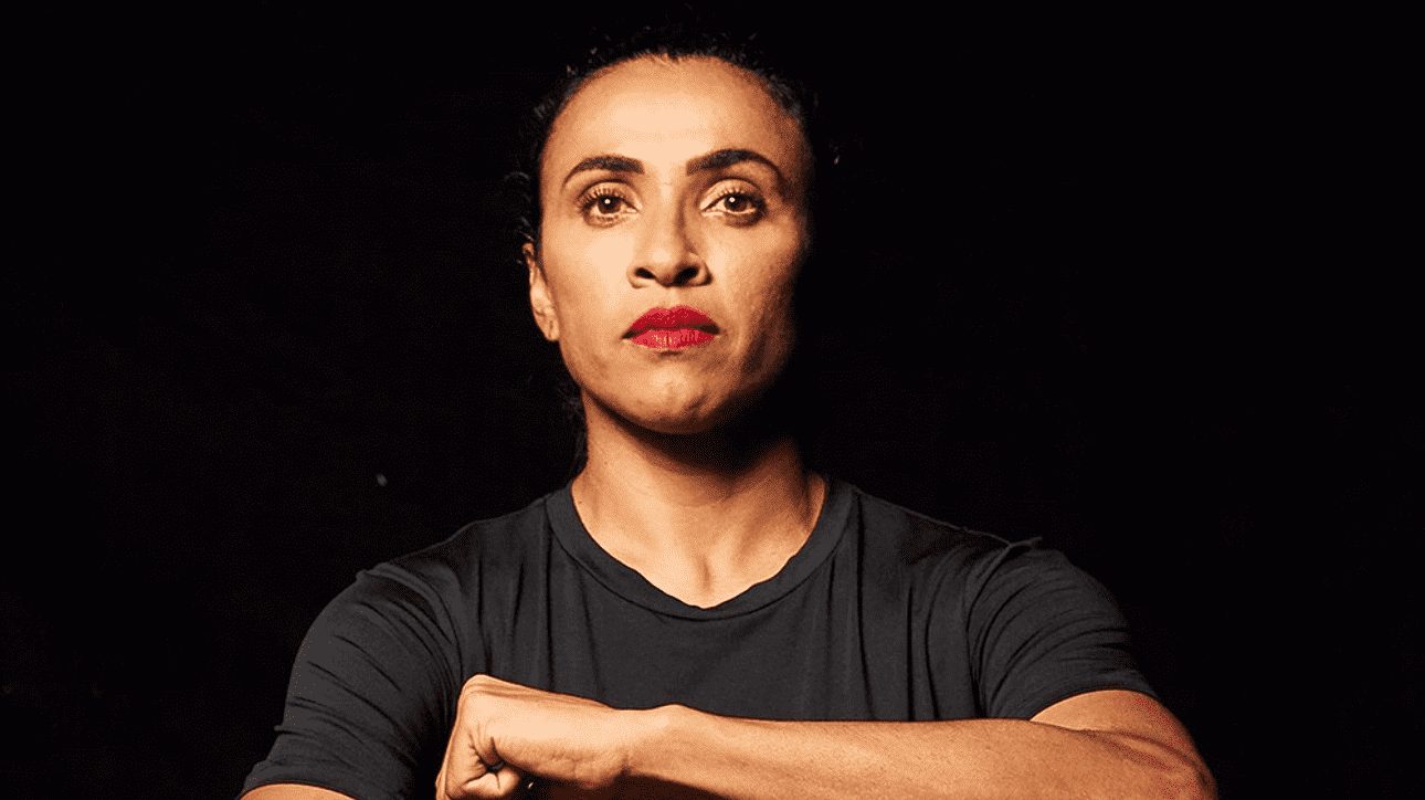 Marta durante sessão de fotos para o movimento Go Equal (foto: Reprodução Instagram)