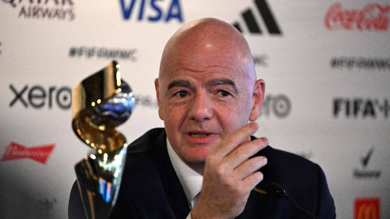 Gianni Infantino, presidente da FIFA (foto: SAEED KHAN/AFP)