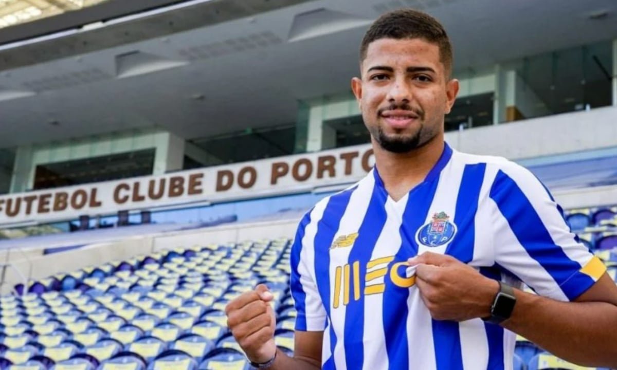 João Marcelo, zagueiro do Porto que está na mira do Cruzeiro (foto: Divulgação/Porto)