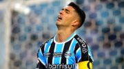 Atacante uruguaio Luis Suárez em ação pelo Grêmio (foto: SILVIO AVILA/AFP)