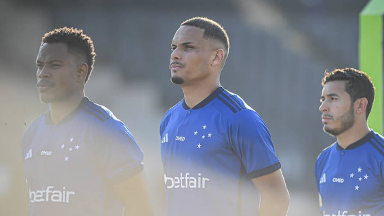 Matheus Jussa, Neris e William, jogadores do Cruzeiro (foto: Staff Images/Cruzeiro)