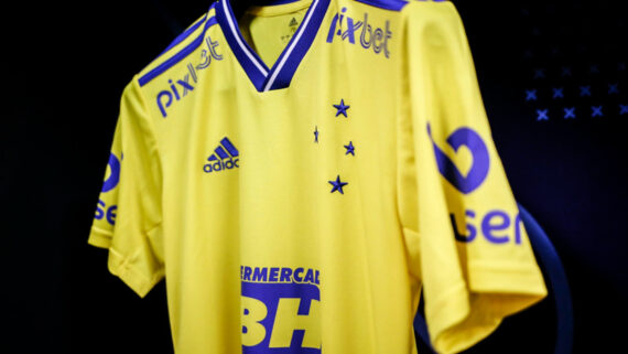 Terceiro uniforme do Cruzeiro usado na temporada 2022 (foto: Staff Images/Cruzeiro)