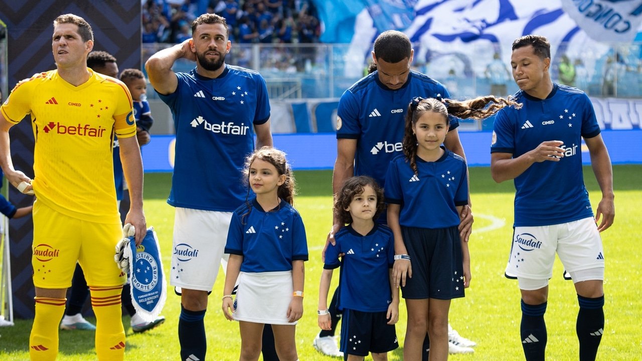 Cruzeiro empatou por 0 a 0 com o Coritiba nesse domingo (foto: Staff Images)
