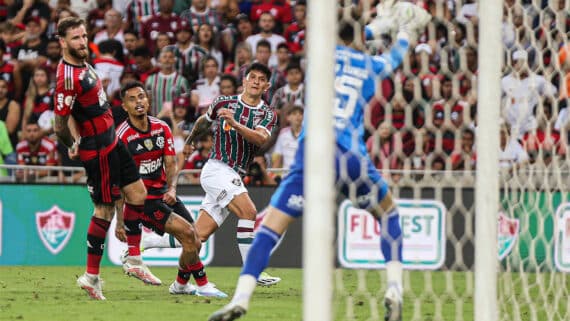 VAR anula dois, e Fluminense e Flamengo empatam pelo Brasileirão