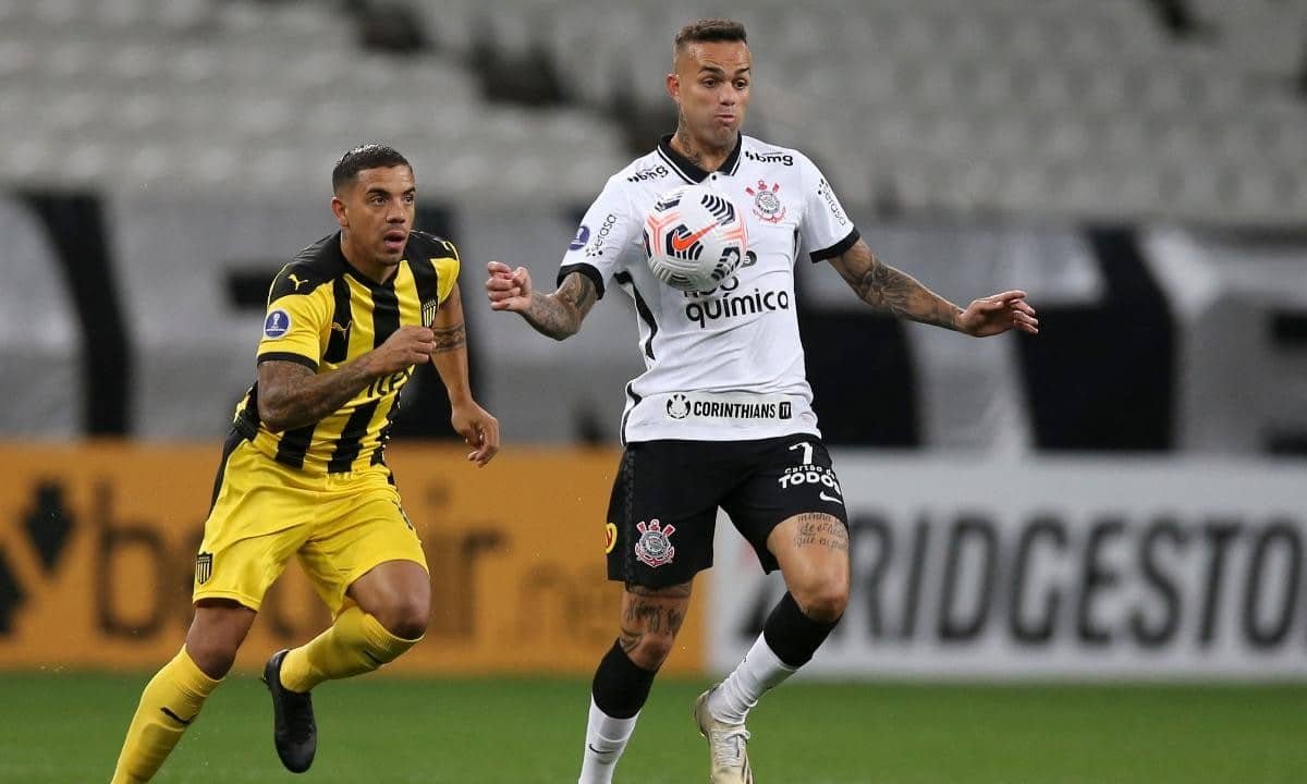 Luan, pelo Corinthians (foto: ALEXANDRE SCHNEIDER/AFP)