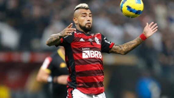Vidal detona Sampaoli após saída do Flamengo: 'Um perdedor que não sabe  apreciar os jogadores' - Estadão