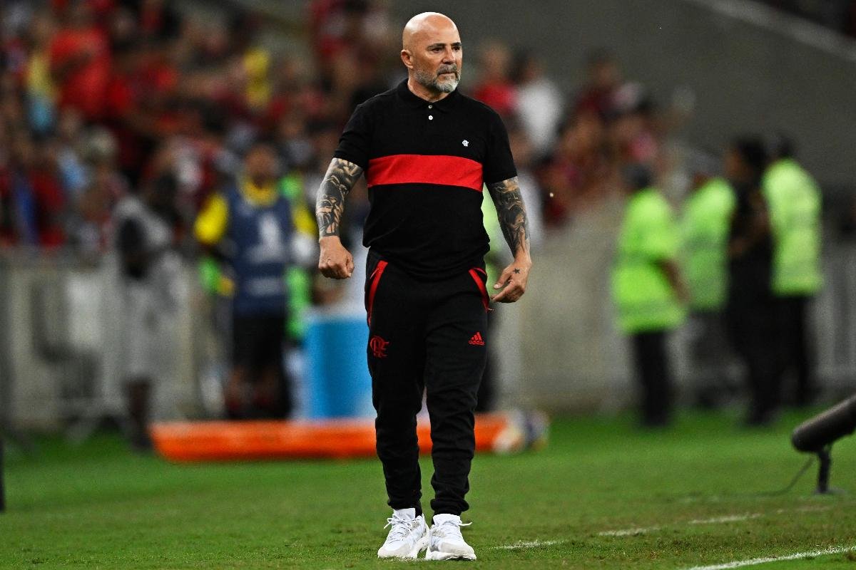 Sampaoli a frente do Flamengo (foto: MAURO PIMENTEL)