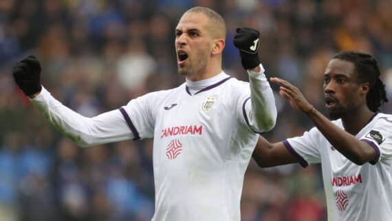 Slimani, ex-atacante do Anderlecht (foto: VIRGINIE LEFOUR / BELGA/AFP)