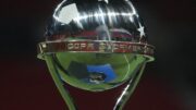 Troféu da Copa Sul-Americana (foto: Buda Mendes/AFP)