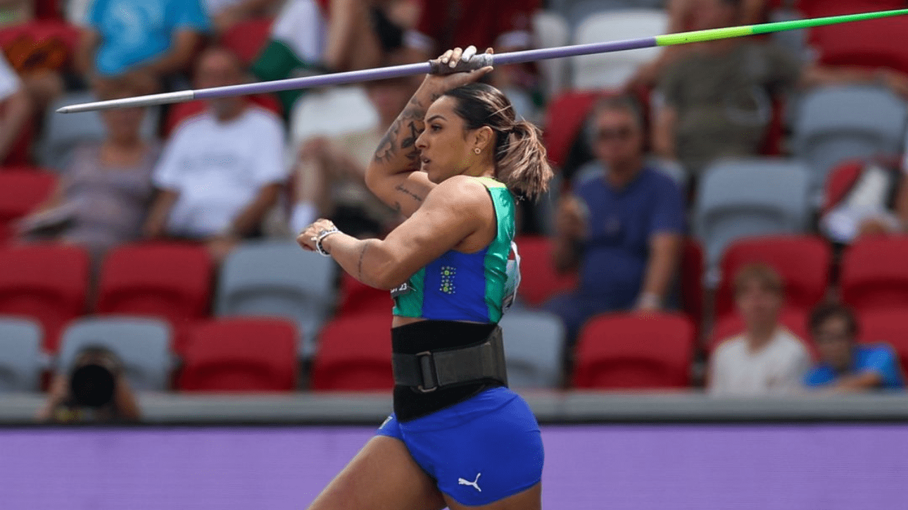 Jucilene Lima durante prova (foto: Wagner Carmo)