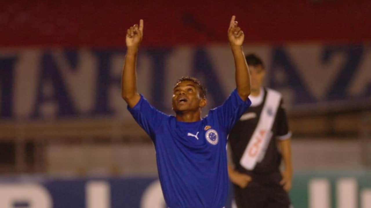 Ex-jogador de futebol Carlinhos Bala é anunciado em time de futebol  americano – CBN Natal