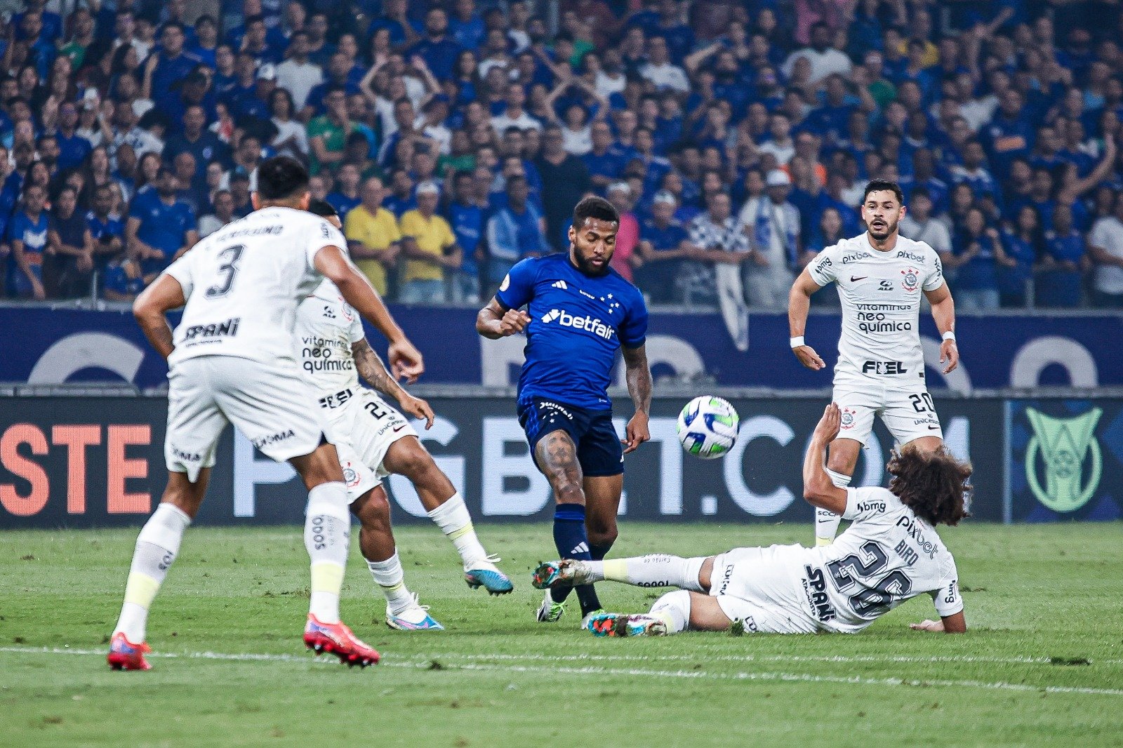 Cruzeiro em campo pelo Brasileiro (foto: Gustavo Martins/Cruzeiro)