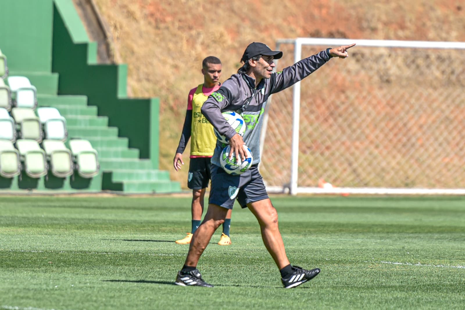 Fluminense F.C. on X: O #TimeDeGuerreiros está escalado para a