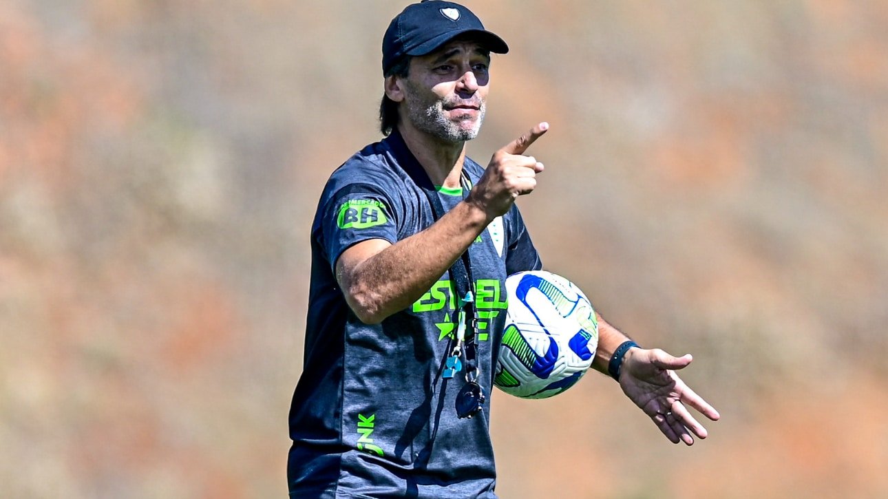Fabián Bustos em treinamento do América (foto: Mourão Panda / América)