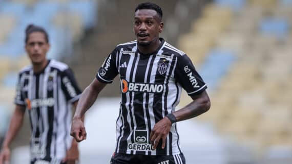 Edenilson jogando pelo Atlético contra o Vasco (foto: Pedro Souza / Atlético)