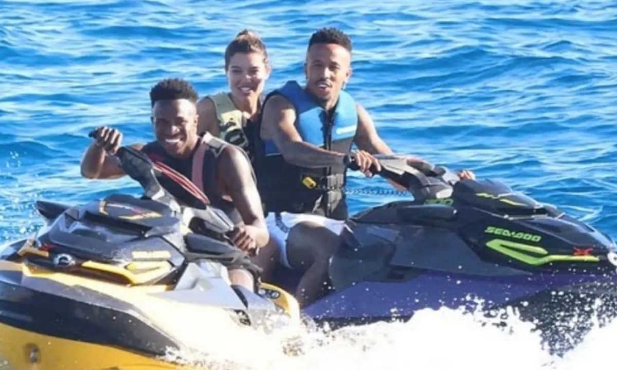 Éder Militão em Ibiza, na Espanha (foto: Reprodução/MadridXtra)