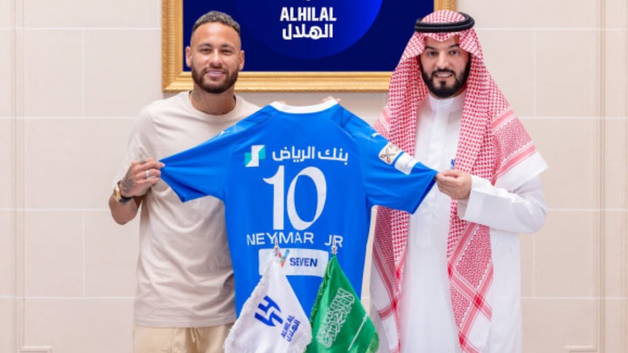 Neymar sendo apresentado no Al Hilal (foto: Site do Al Hilal)