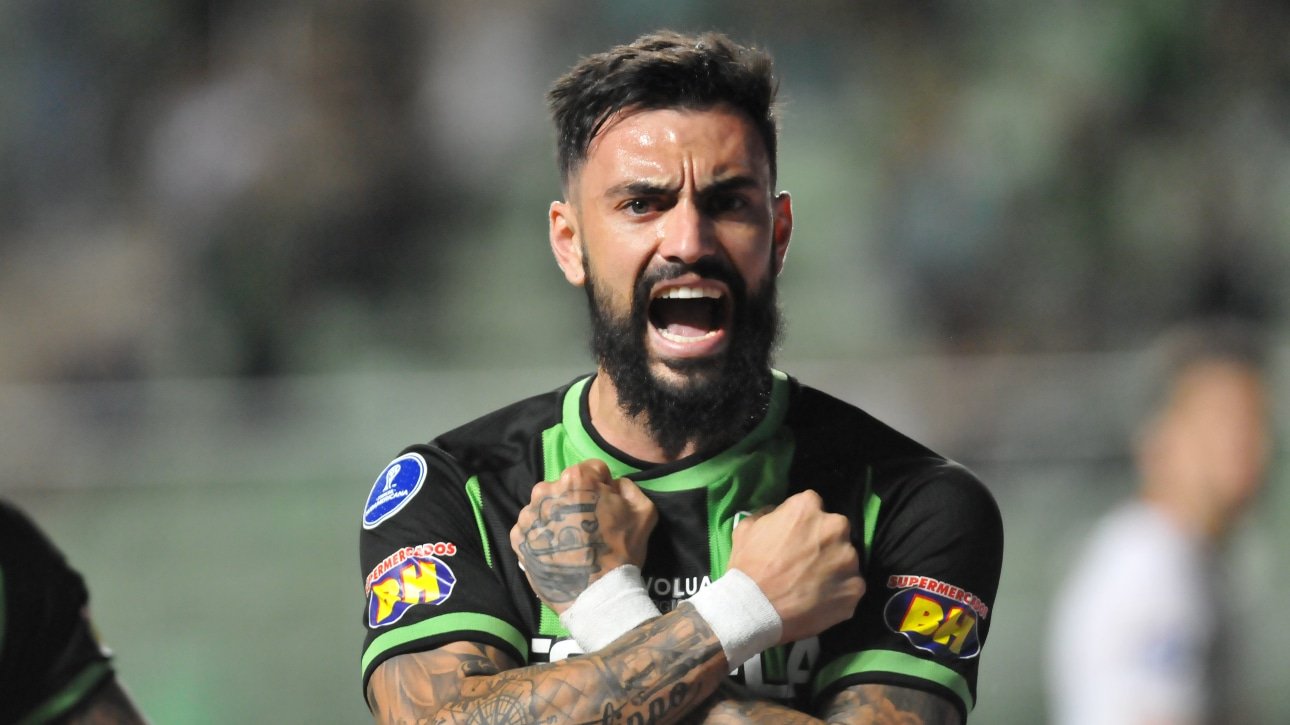 Mastriani comemorando gol pelo AMérica (foto: Alexandre Guzanshe/EM/D.A Press)