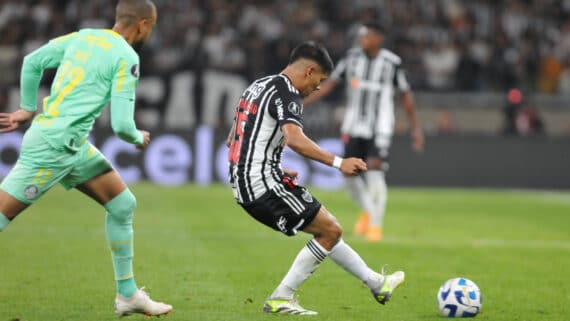 Zaracho em campo contra o Palmeiras (foto: Alexandre Guzanshe/EM/D.A Press)