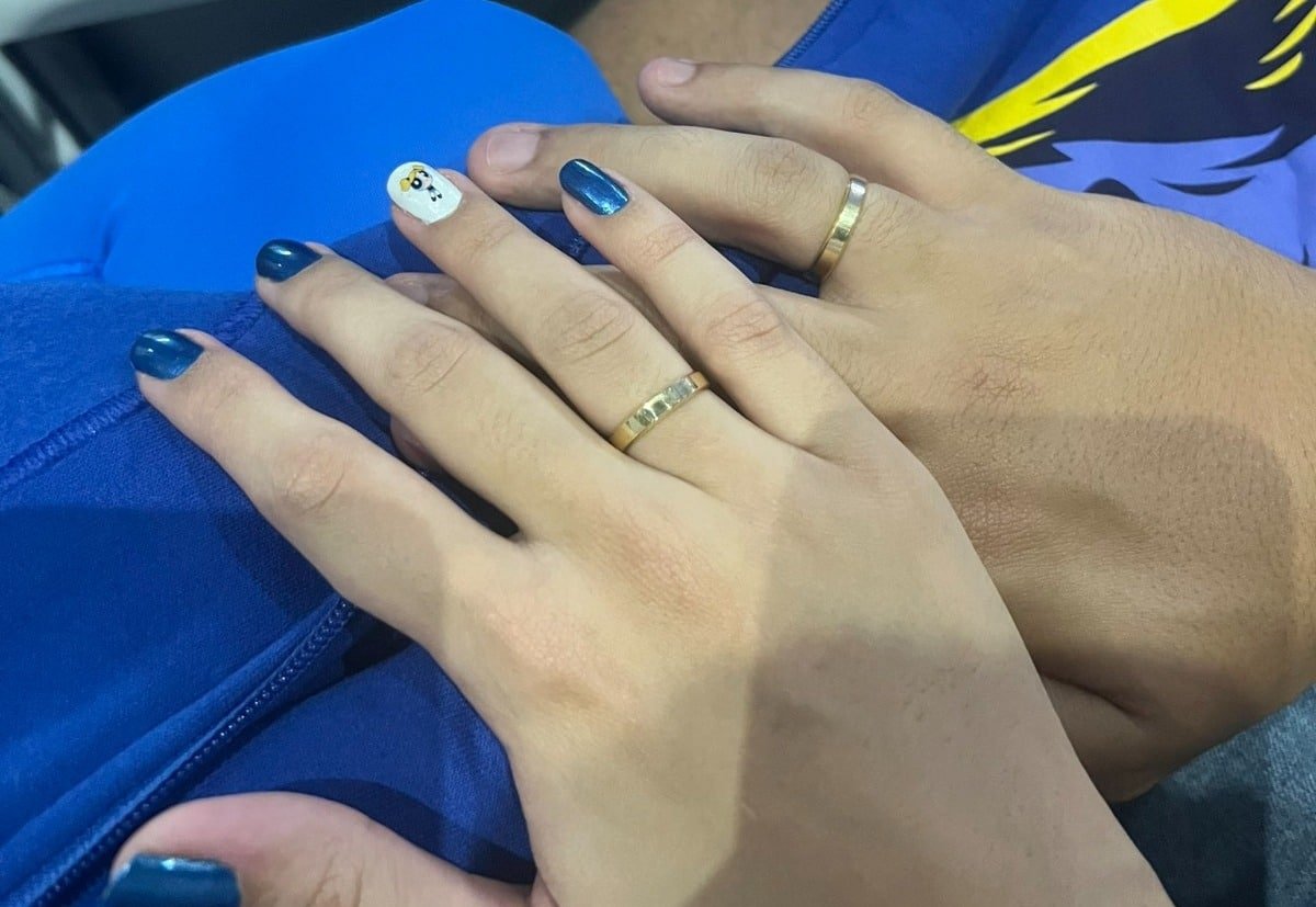 Influencer cruzeirense foi pedida em casamento antes do jogo entre Cruzeiro e Corinthians (foto: Redes sociais/Reprodução)