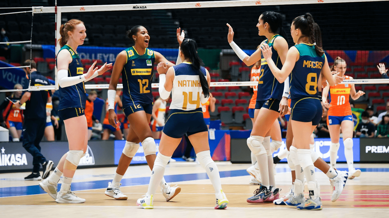 Jogadoras de vôlei (foto: Reprodução FIVB)