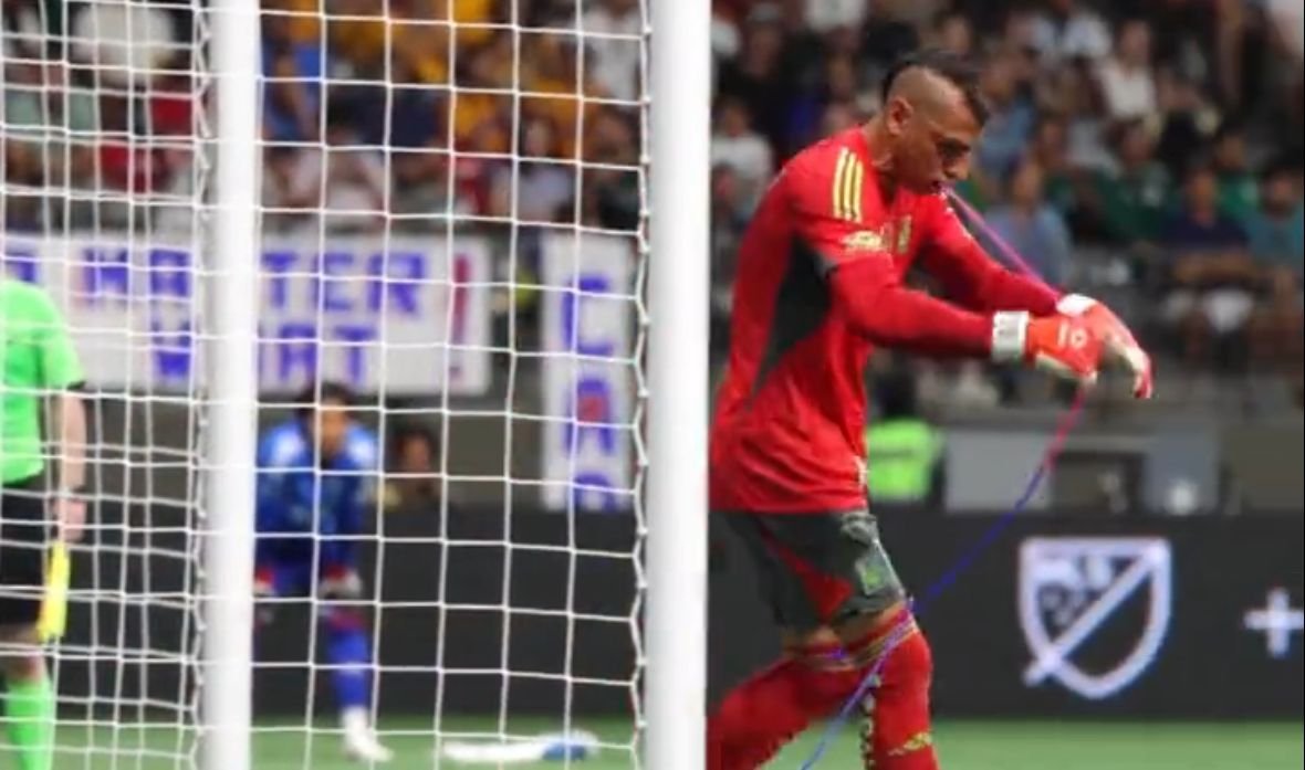 Nahuel Guzmán em jogo da Leagues Cup (foto: Tigres/Reprodução)