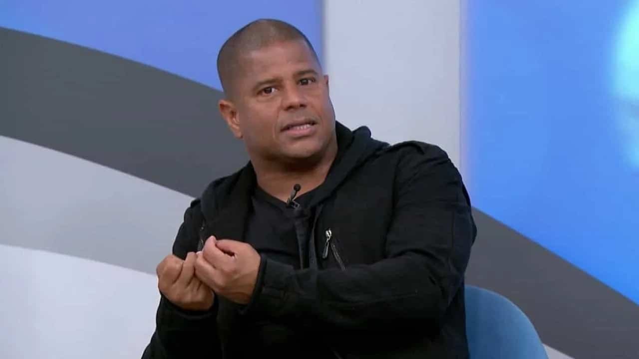 Ex-meia Marcelinho Carioca, que fez história no Corinthians (foto: Reprodução)