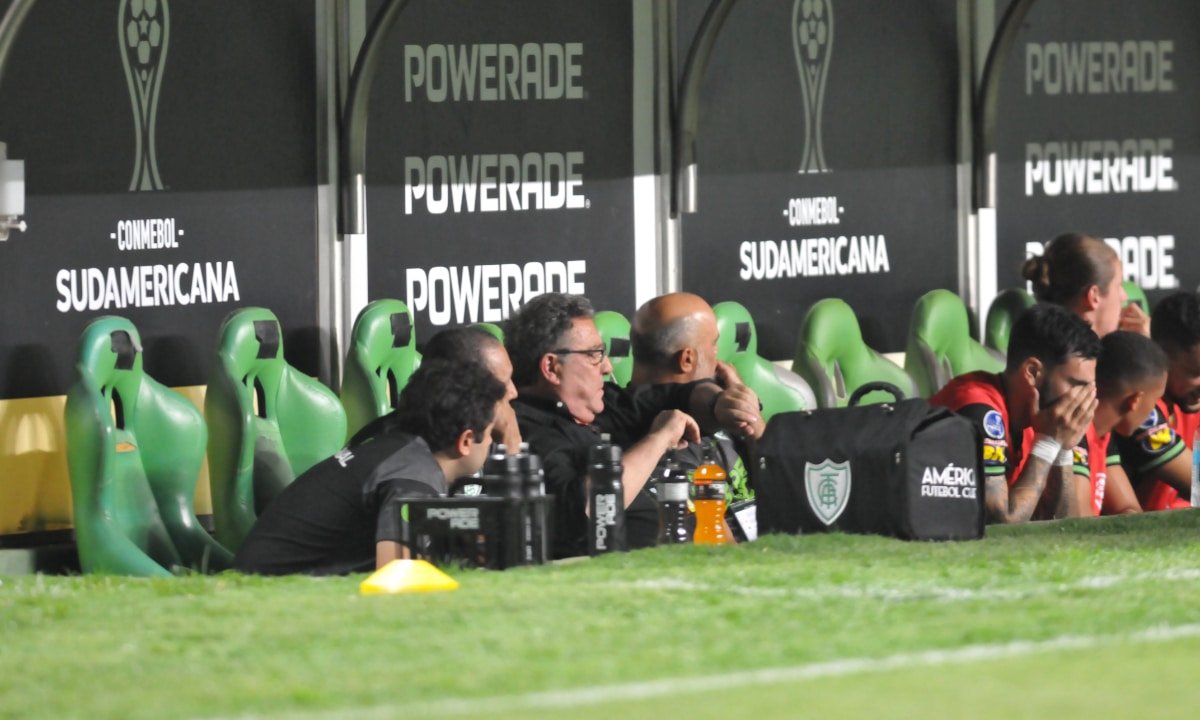 Jogo entre América e Fortaleza nas quartas de final da Sul-Americana (foto: Alexandre Guzanshe/EM/D.A Press)