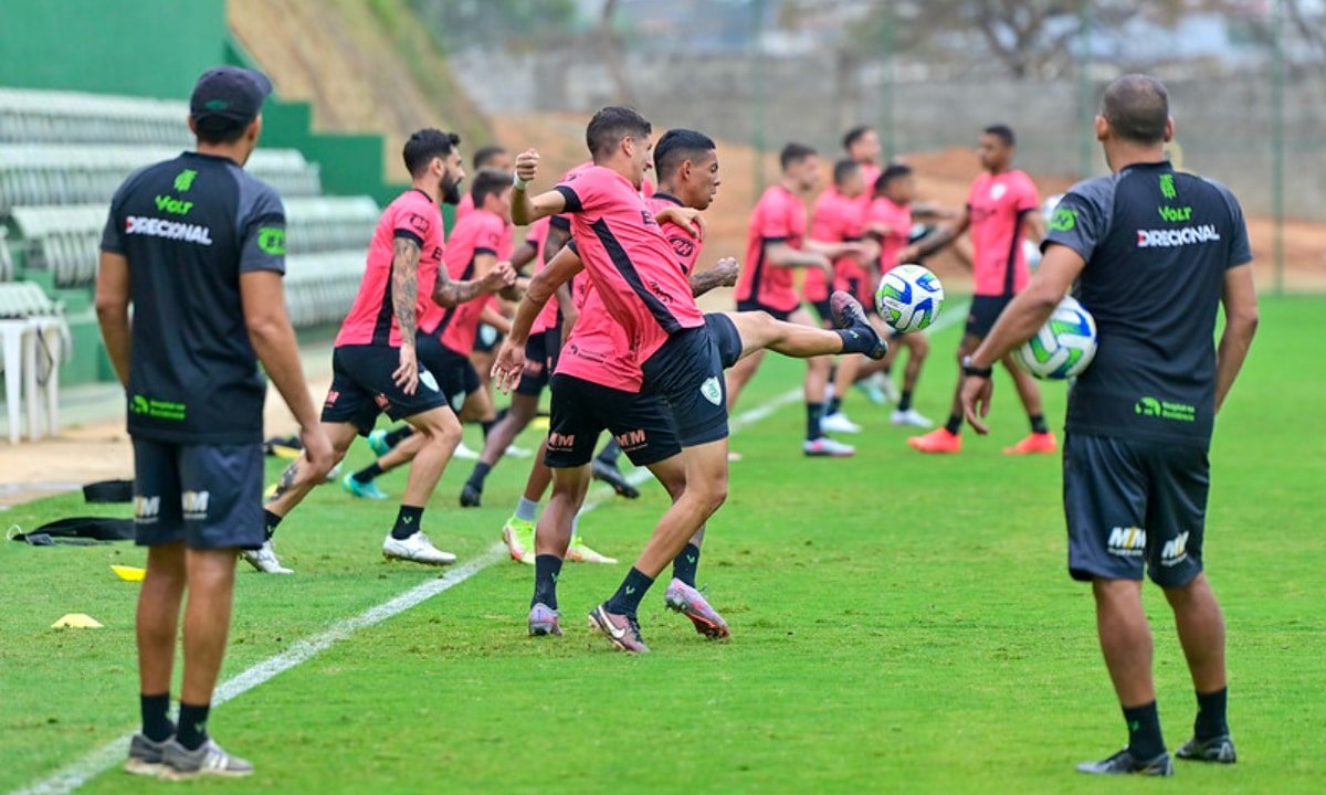 América em treino no CT Lana Drummond (foto: Mourão Panda/América)