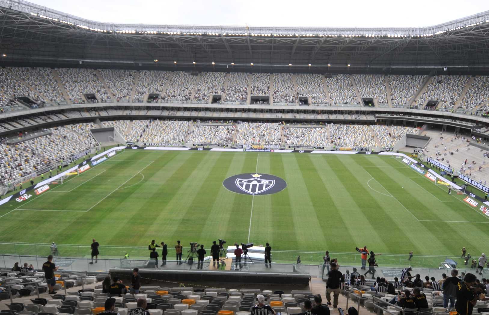 Vista aérea do gramado da Arena MRV, estádio do Atlético (foto: Alexandre Guzanshe/EM/D.A Press)