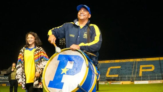 Atacante Walter durante apresentção no Pelotas, seu último clube (foto: Reprodução/Instagram)