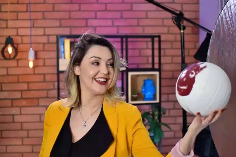 Danieli Wegermann segurando bola (foto: Arquivo pessoal)