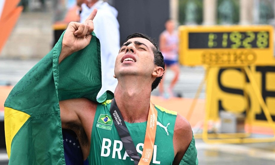 Caio Bonfim, no Mundial de Atletismo (foto: AFP)