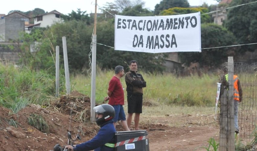 Estacionamento da Massa, próximo à Arena MRV (foto: Gladyston Rodrigues/EM/DA.Press)