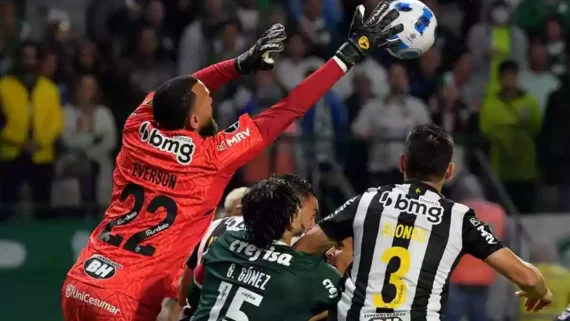 Jogo do Atlético contra o Palmeiras no Allianz Parque (foto: NELSON ALMEIDA / AFP - 10/8/22)