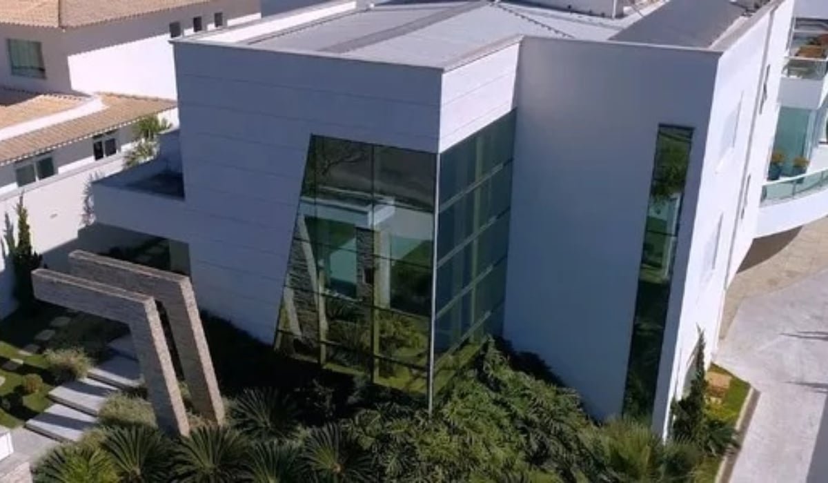 Mansão localizado no Bairro Bandeirantes, em Belo Horizonte (foto: Reprodução)