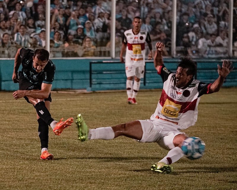 Paysandu e Pouso Alegre em jogo da Série C (foto: Jorge Luís Totti/Paysandu)