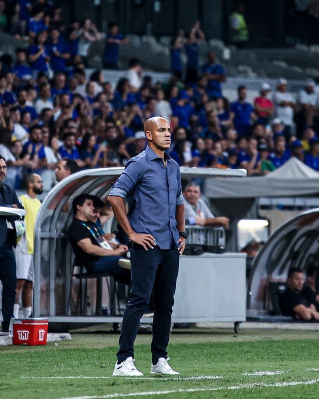 Pepa no comando do Cruzeiro pelo Campeonato Brasileiro (foto: Gustavo Martins / Cruzeiro)