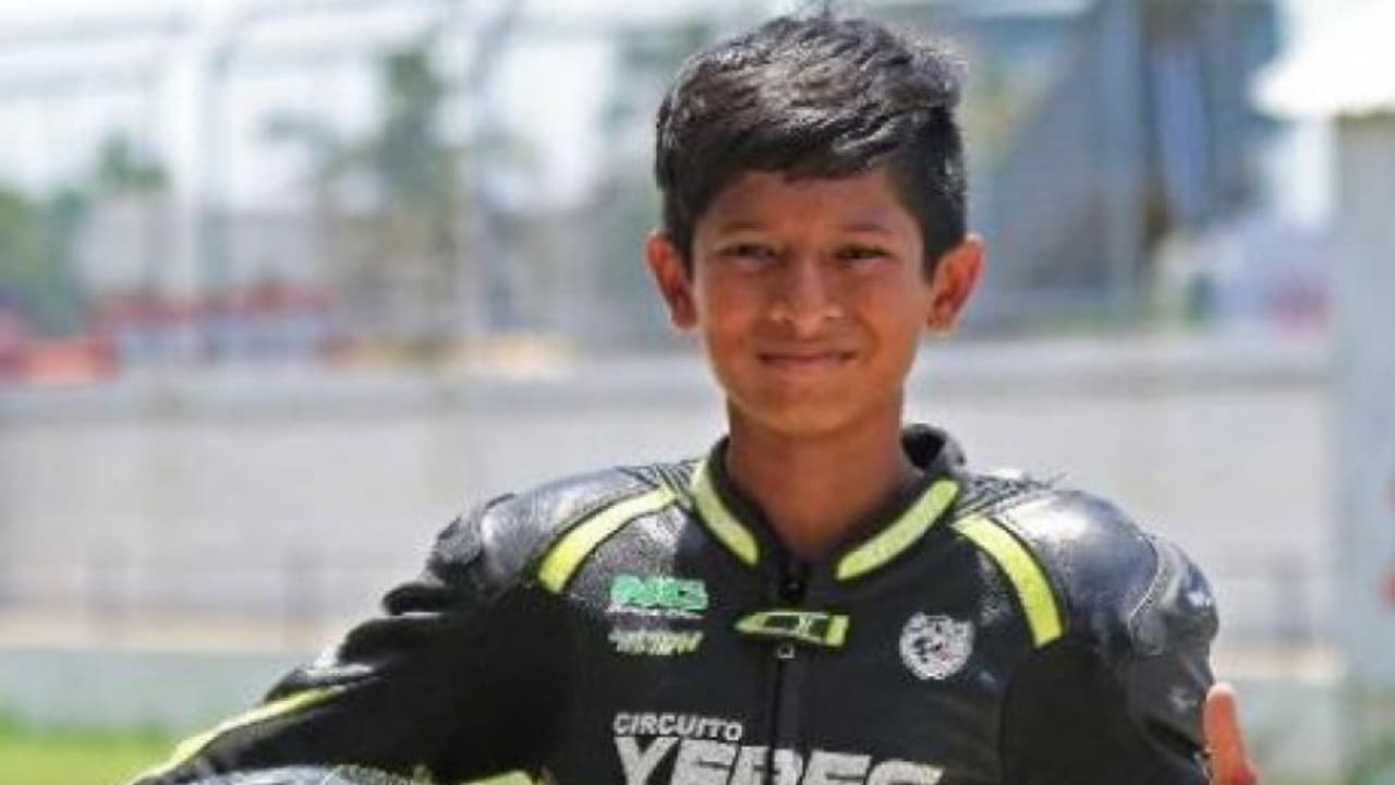 Piloto indiano de 13 anos morre após acidente em corrida de moto