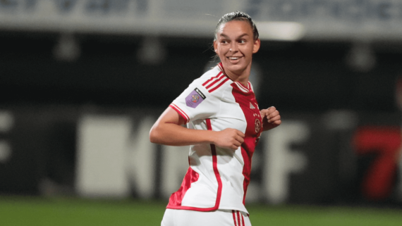 Romée Leuchter, atacante do Ajax (foto: Divulgação Ajax)