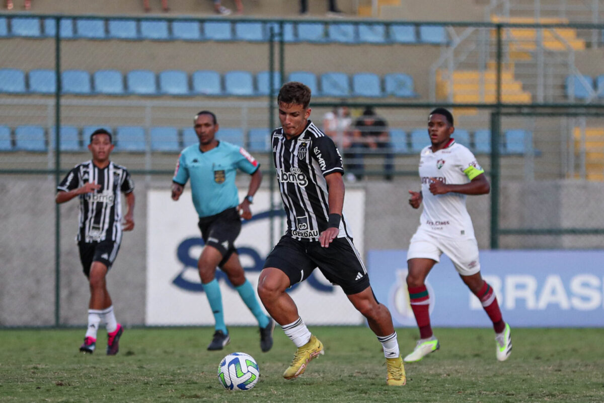 Campeonato Brasileiro Sub-17: como assistir Palmeiras x Flamengo