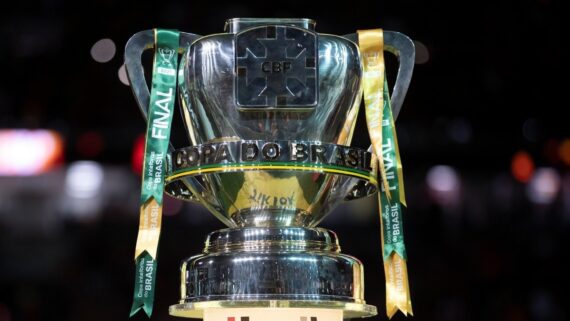 Taça da Copa do Brasil (foto: Lucas Figueiredo/CBF)