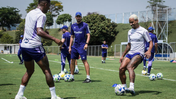 Matheus Pereira durante treino do Cruzeiro (foto: Gustavo Aleixo/Cruzeiro)