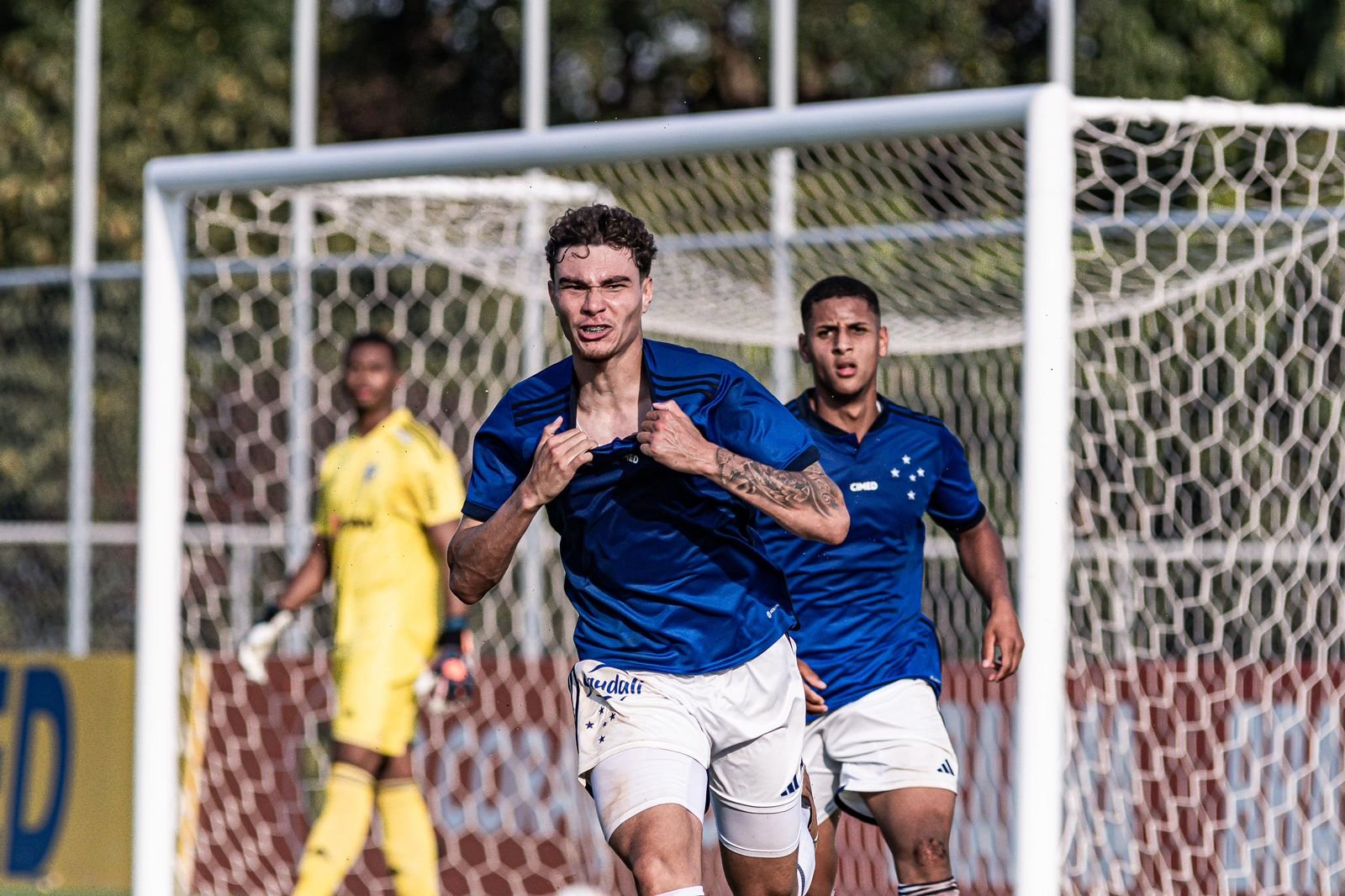 Cruzeiro bateu o Atlético nos pênaltis na semifinal do Campeonato Mineiro sub-20 (foto: Warley Soares/BHFOTO)