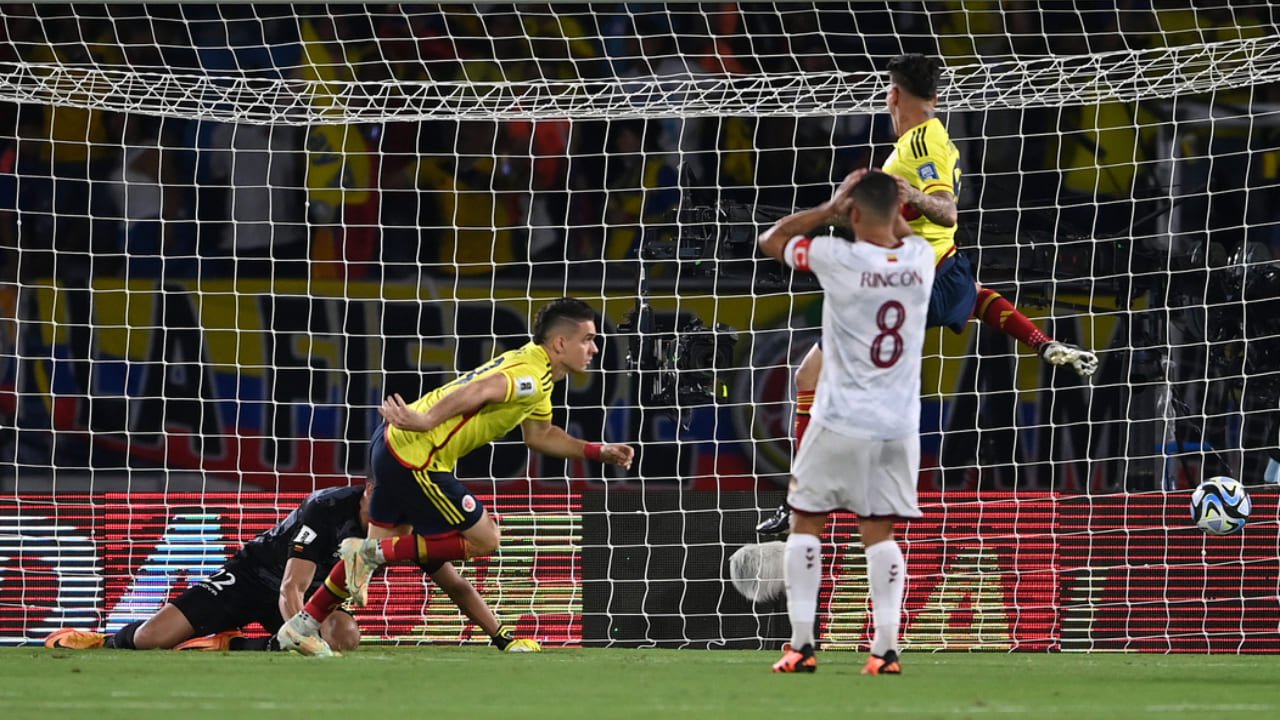 Borré comemorando (foto: Site da Federação Colombiana)